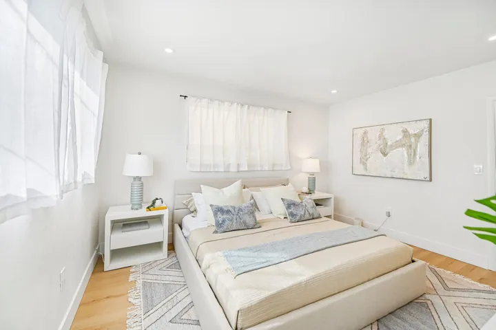 22-web-or-mls-NE 165th​​‌​​​​‌​​‌‌​‌‌​​​‌‌​‌​‌​‌​​​‌​​ St-S0110-022