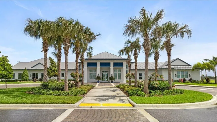 pbh_verandapreserve_pic_clubhouse_front_