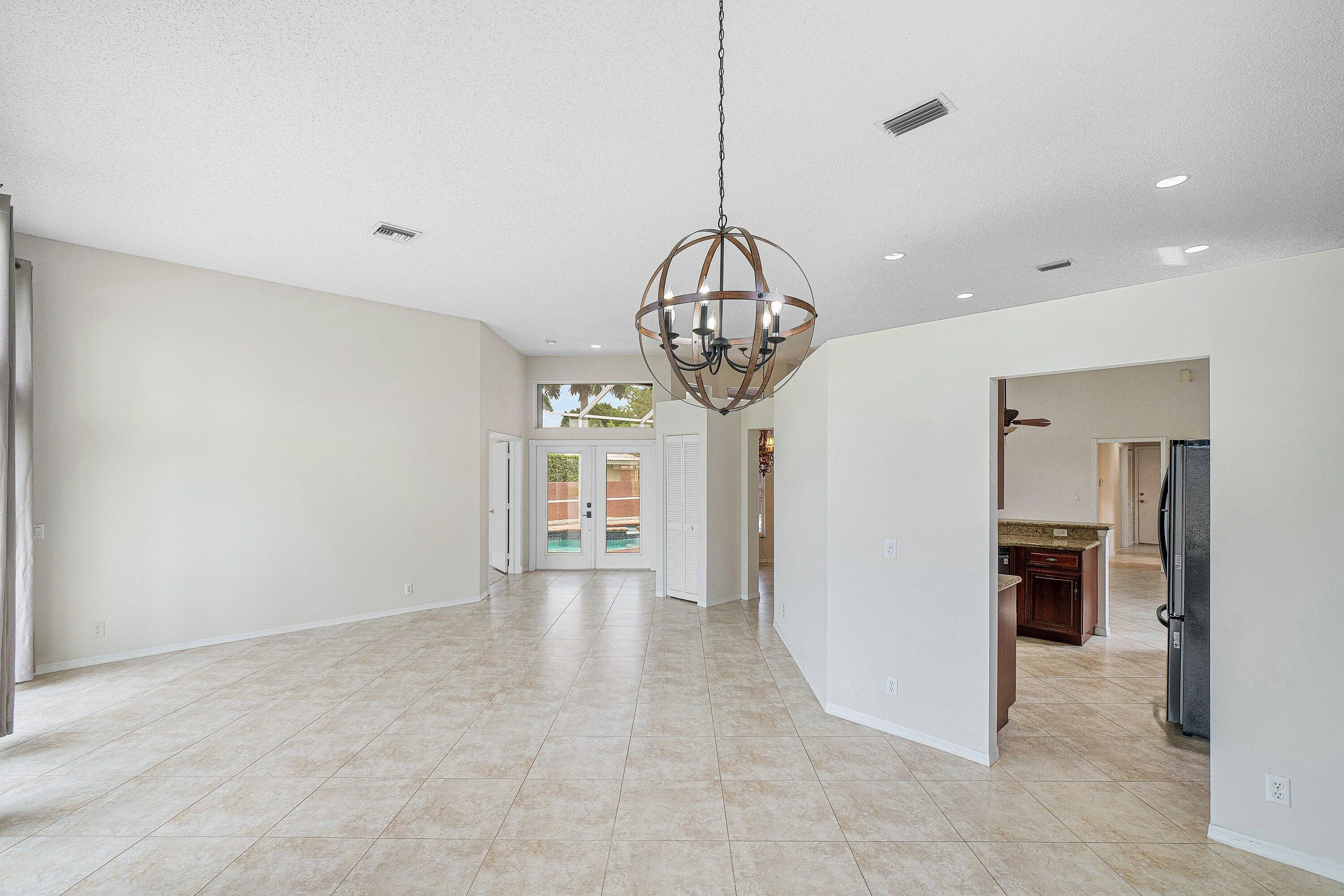 living/dining room