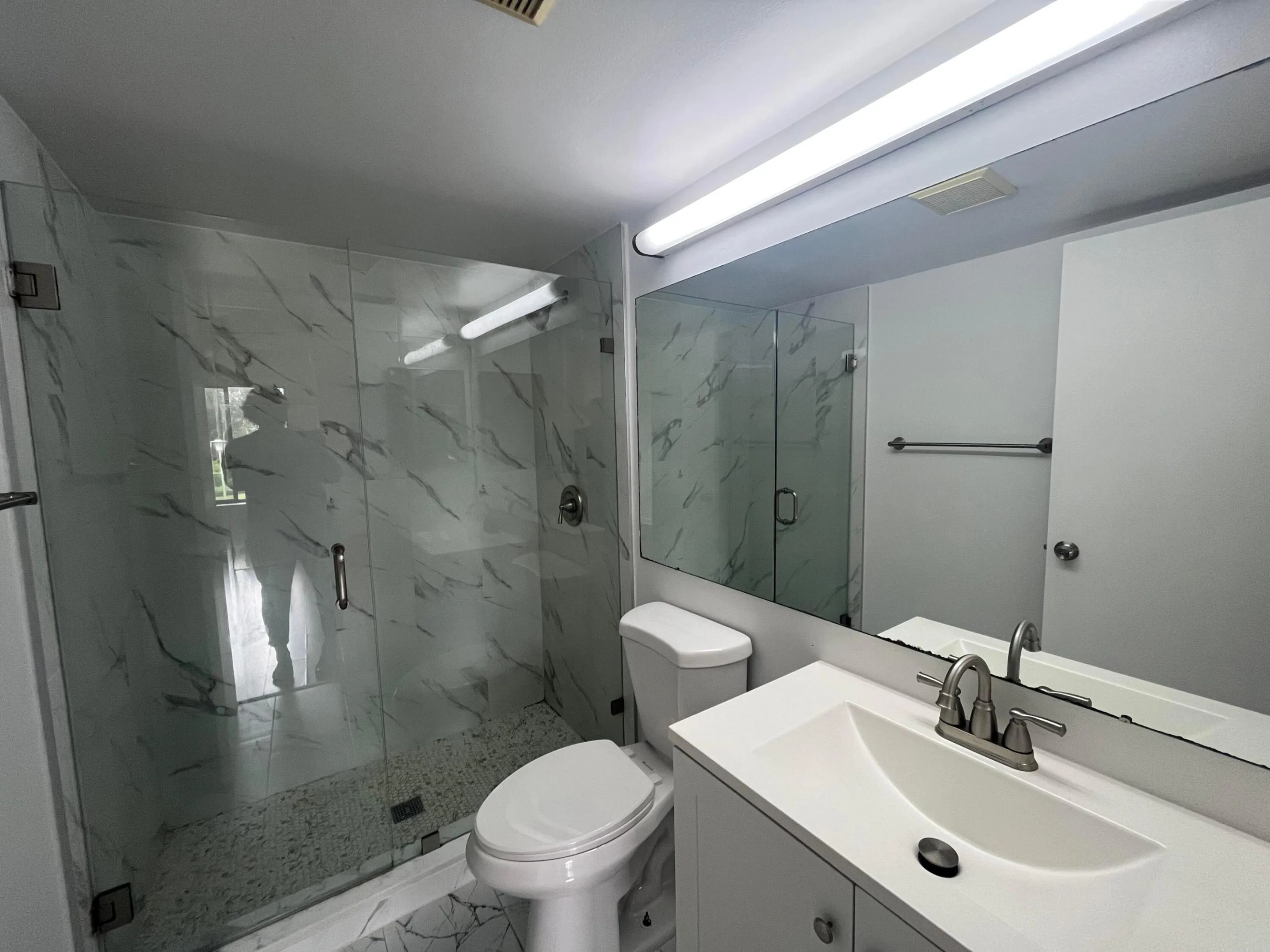 Master Bedroom Bathroom