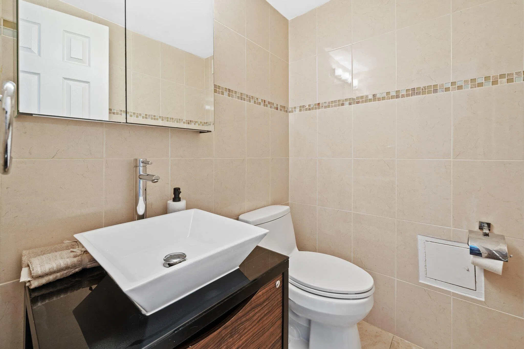 21-web-or-mls-2501-s-ocean-dr-1516