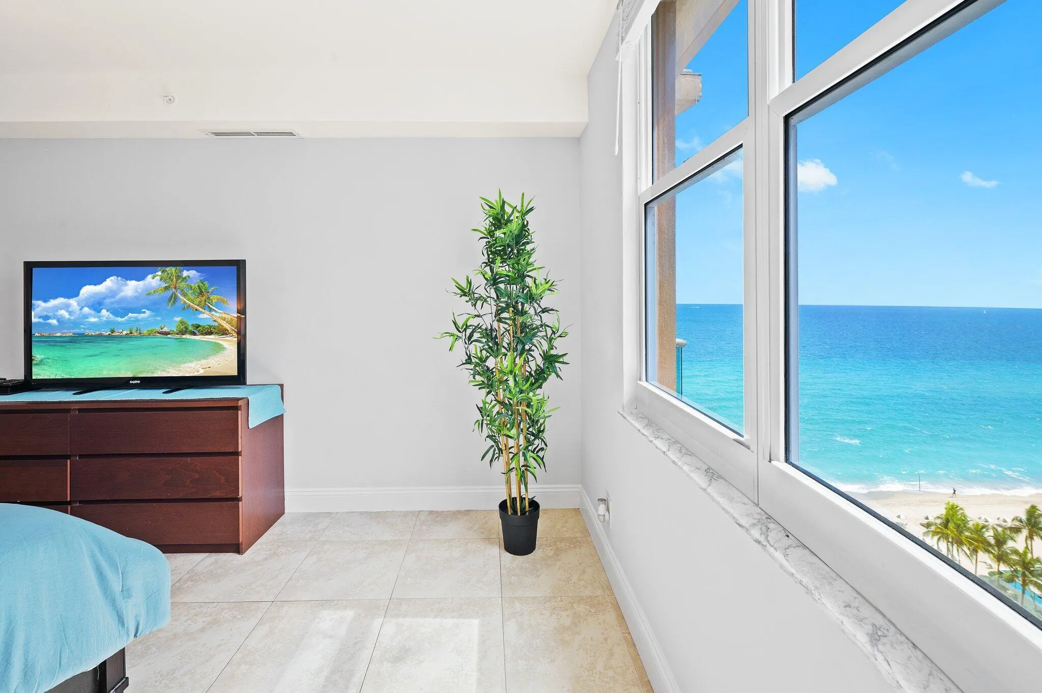 15-web-or-mls-2501-s-ocean-dr-1516