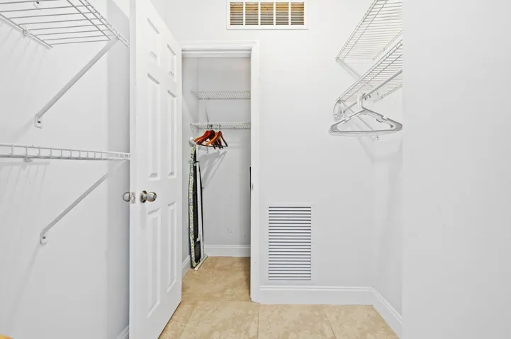 20-web-or-mls-2501-s-ocean-dr-1516