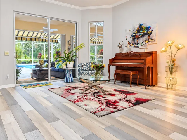 LIving Room without Couch.