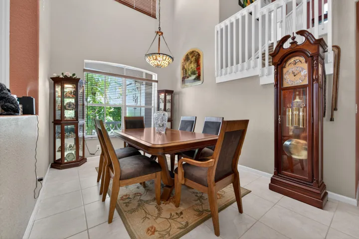 Formal Dining Rm