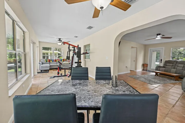 12-web-or-mls-Bonus Room_2
