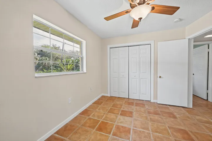 10-web-or-mls-Bedroom_3-3
