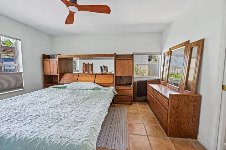 61-web-or-mls-Main Bedroom_4