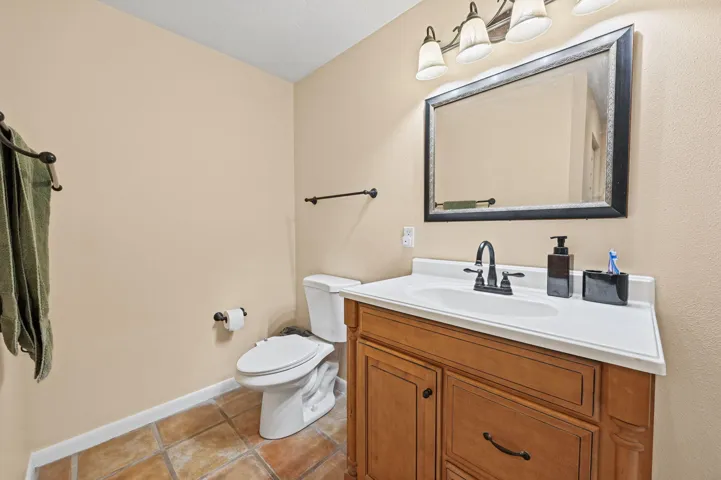 54-web-or-mls-Main Bathroom_1
