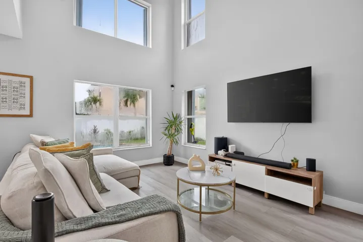9-web-or-mls-2911-9