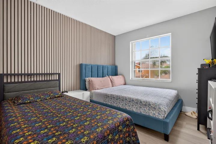 36-web-or-mls-2911-36