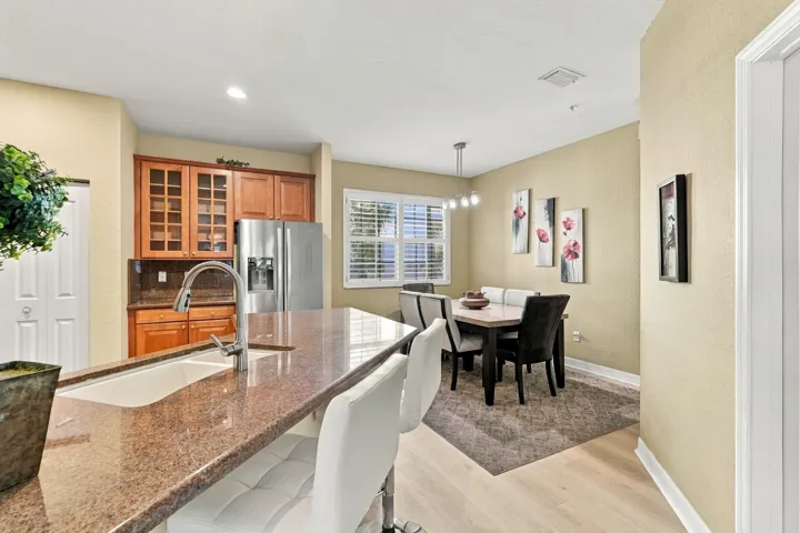 Kitchen/Dining