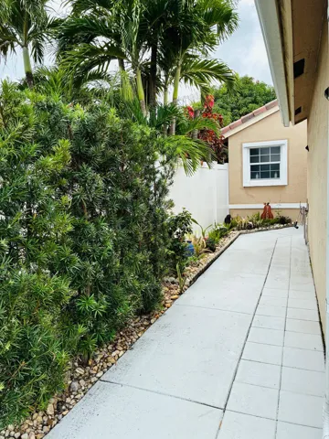 FRONT 3