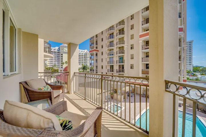41-web-or-mls-Exterior-6 (2)