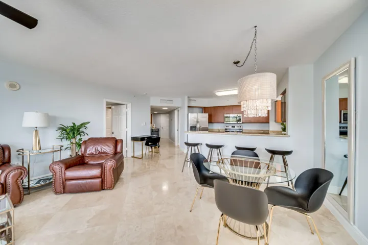 8-web-or-mls-Interior-7 (2)