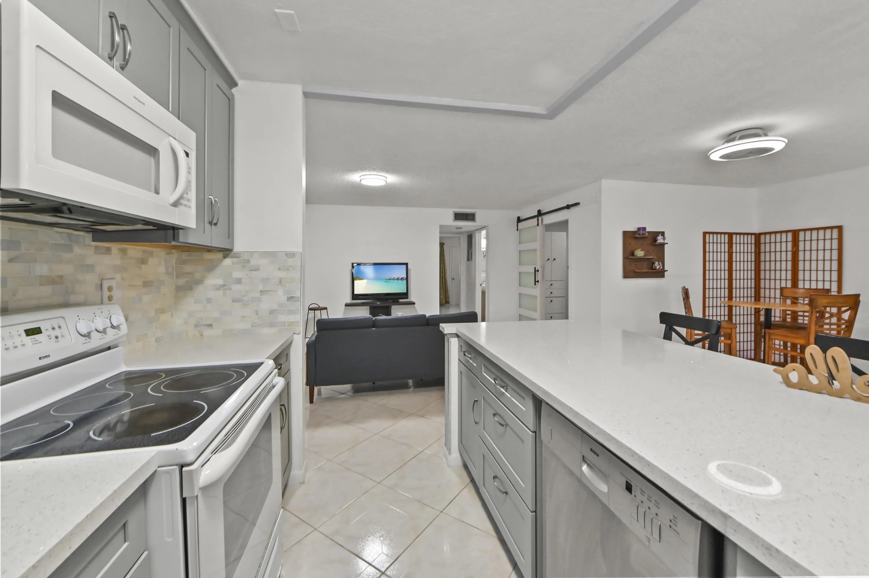 15 Kitchen 02