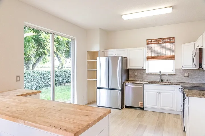 Abundant Cabinets