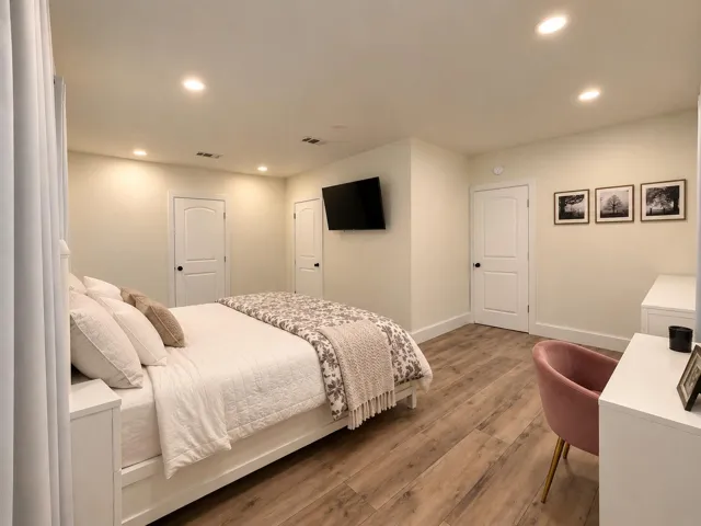 3C7AB72A-0DA4-4DA1-85B4-2AC224D28ED9
