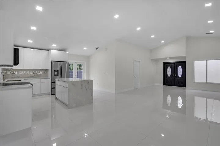 Kitchen/Living/Dining