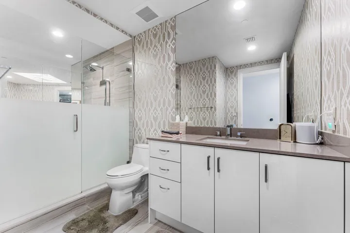 032-2700DonaldRossRoad-503-PalmBeachGard