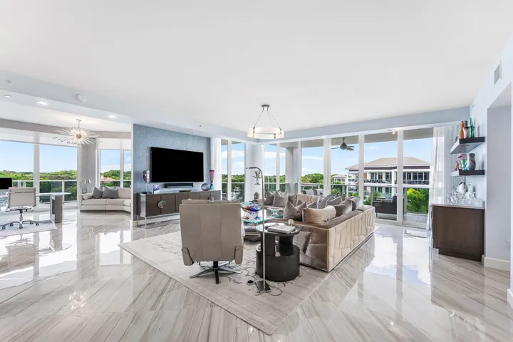 012-2700DonaldRossRoad-503-PalmBeachGard