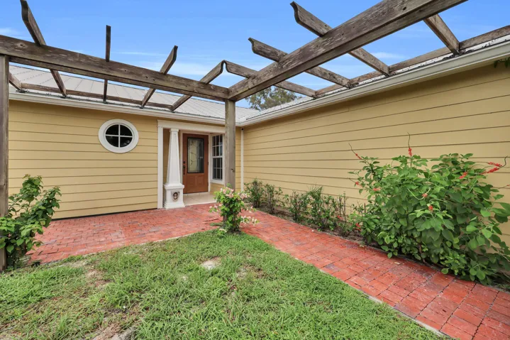 351 sw dwight ave - 04