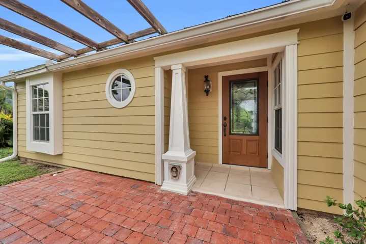 351 sw dwight ave - 05