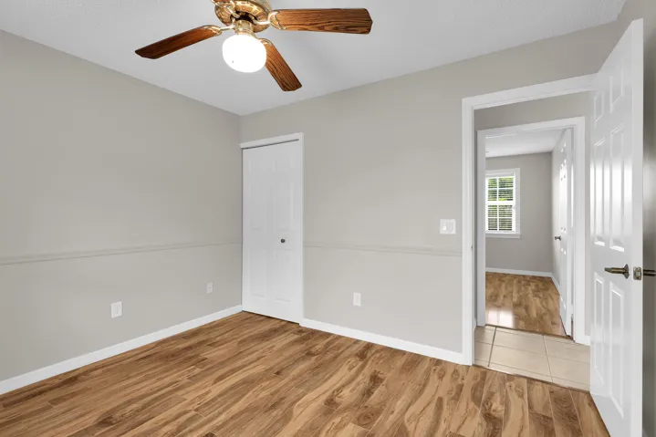 351 sw dwight ave - 30