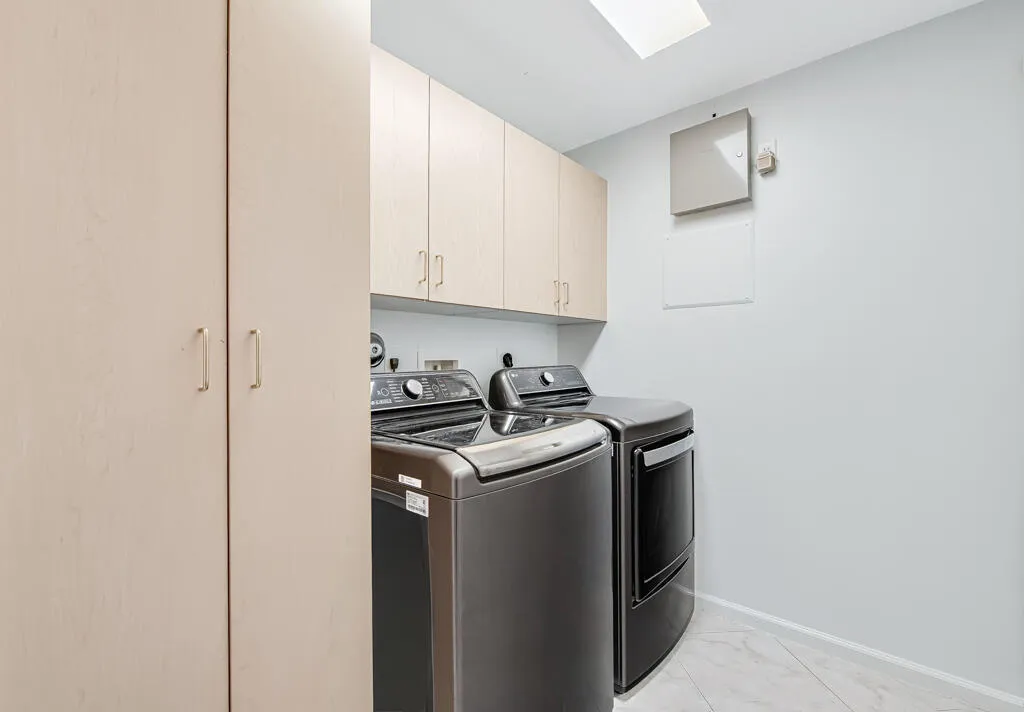 nice storage in laundry room