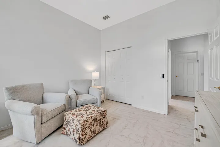 guest room 2 is spacious