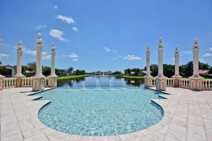 beautiful Infiniti pool as you enter
