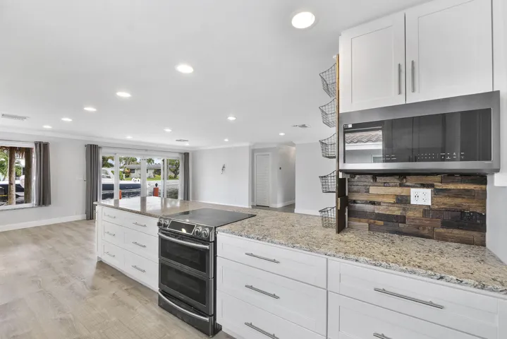 361 Se 9th Ct_053