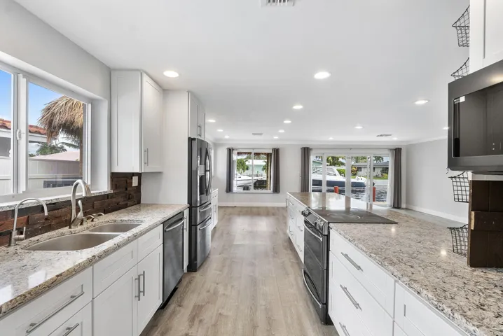 361 Se 9th Ct_052