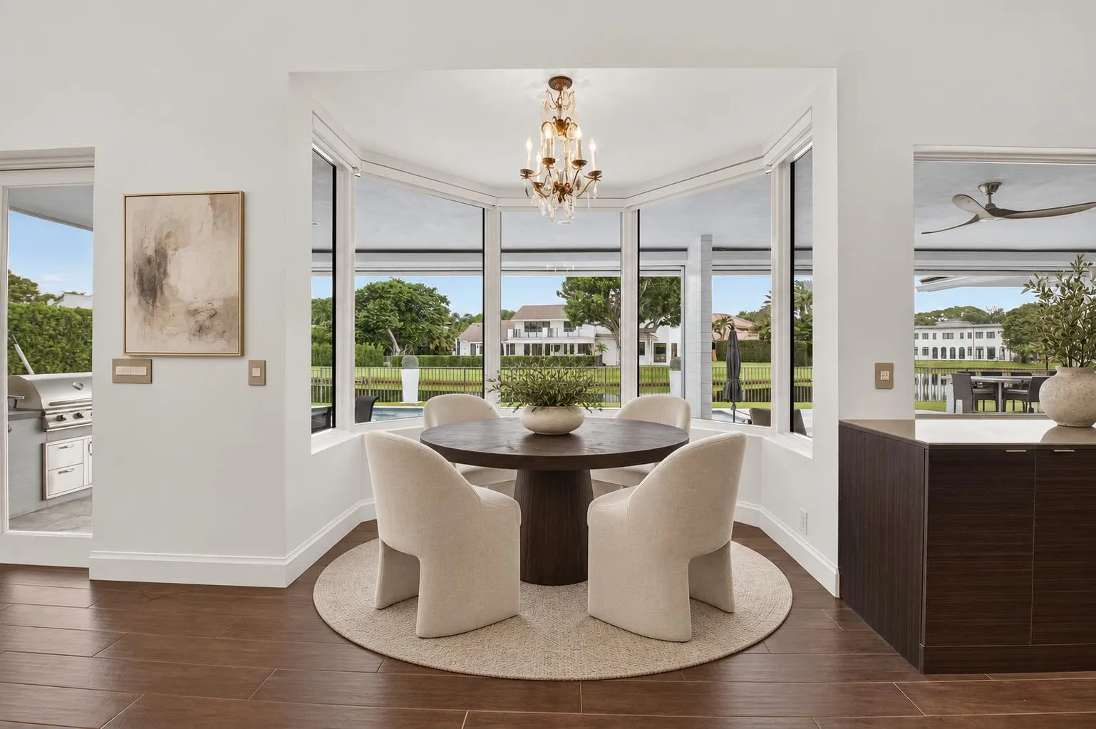 Refined Bay Window Dining Nook-10