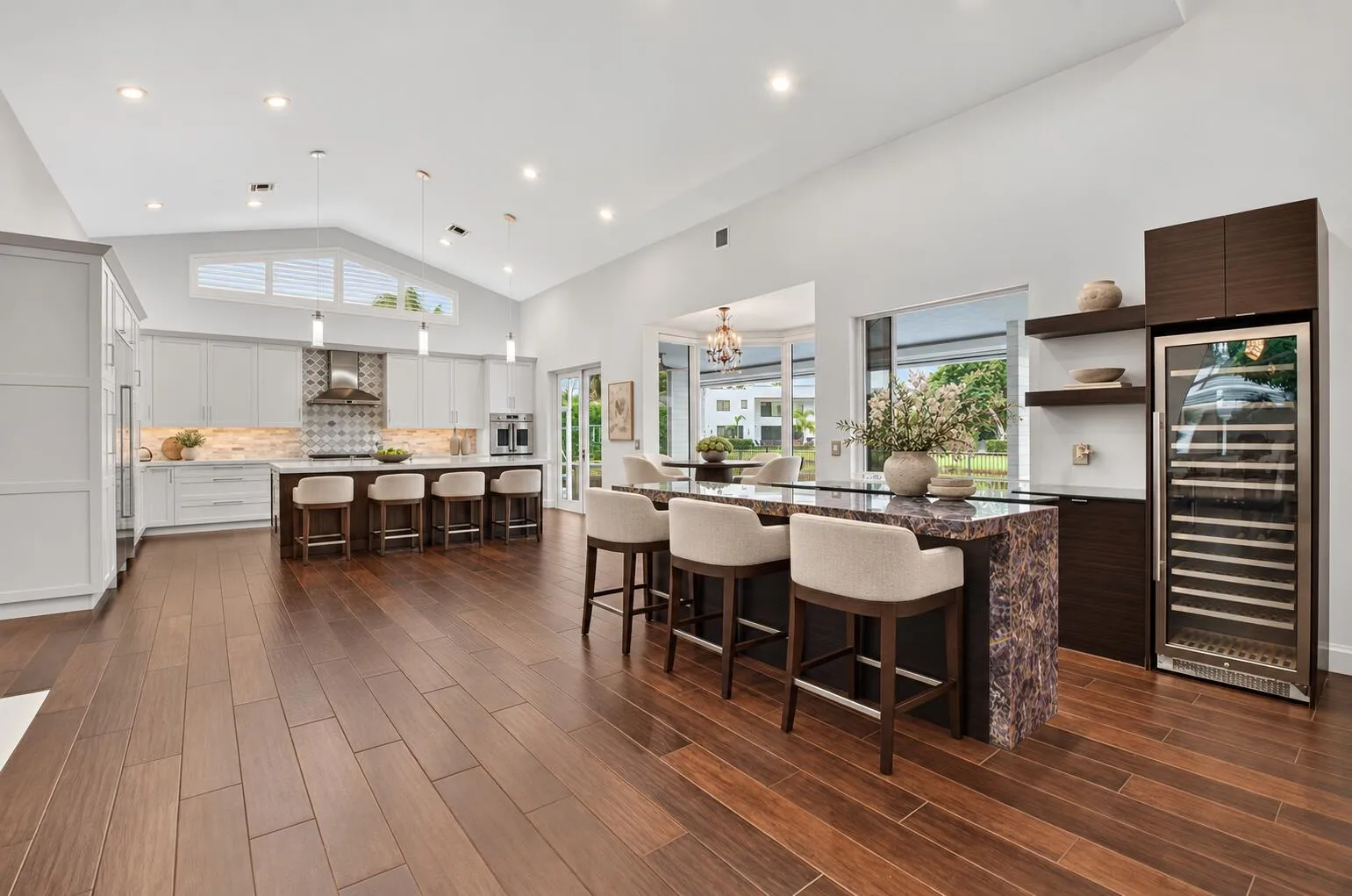 Refined Kitchen Bar and Dining Nook-4