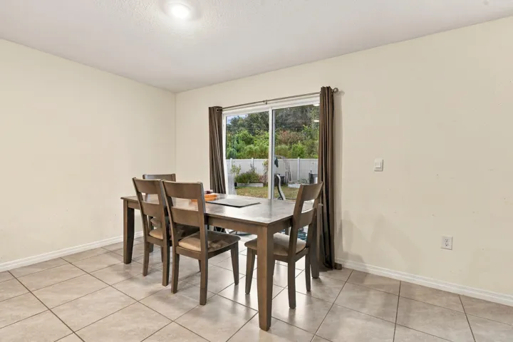 Dining_001-2