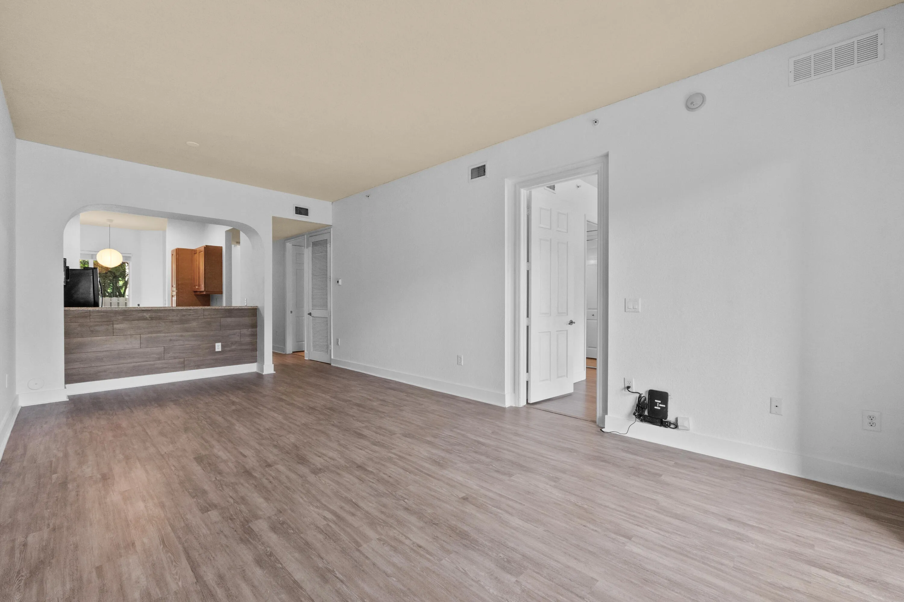3500 Oaks Clubhouse Dr12