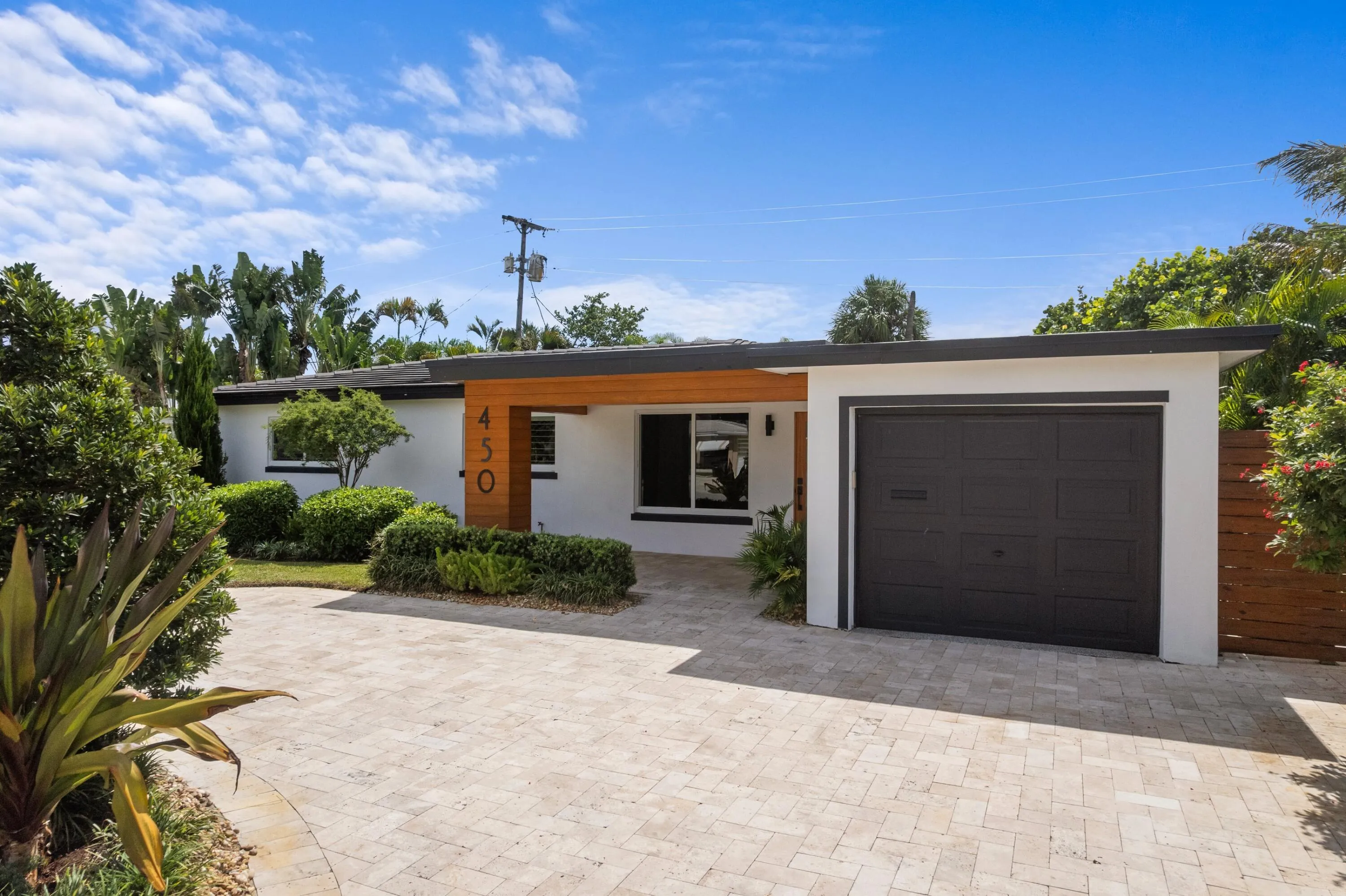 450 NE 5TH Circle