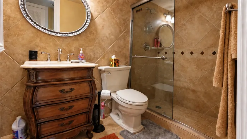 Guest Bathroom
