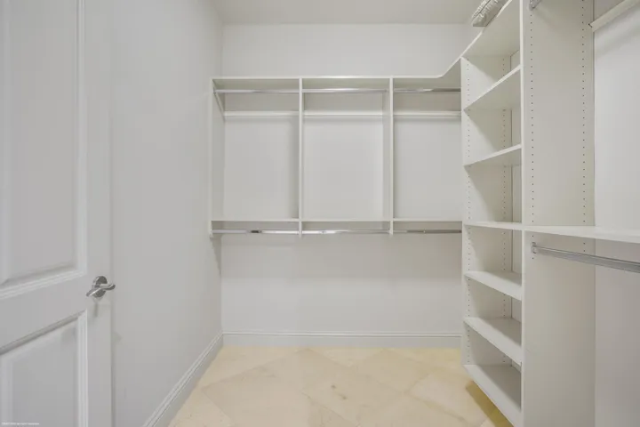 3800 N Ocean Dr 1751 040