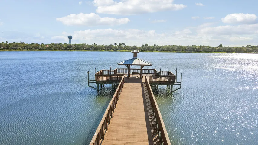 Aerials_Dock_Lake_Dorthey