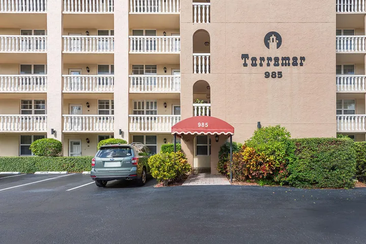 285SE19thAve#203.DeerfieldBeach-41