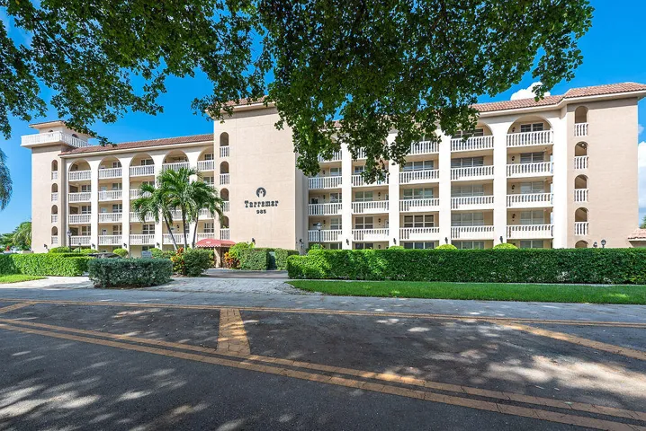 285SE19thAve#203.DeerfieldBeach-43