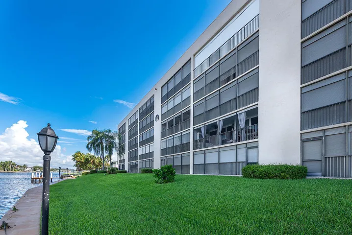 285SE19thAve#203.DeerfieldBeach-40