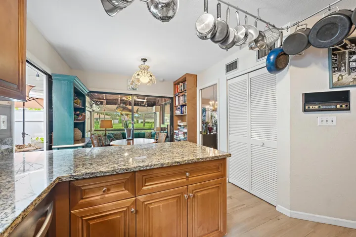 Bright and spacious kitchen area