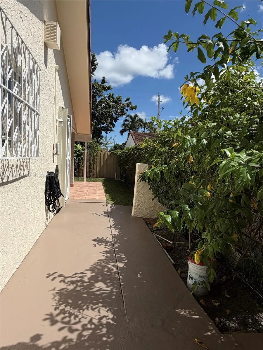 Property photo 28