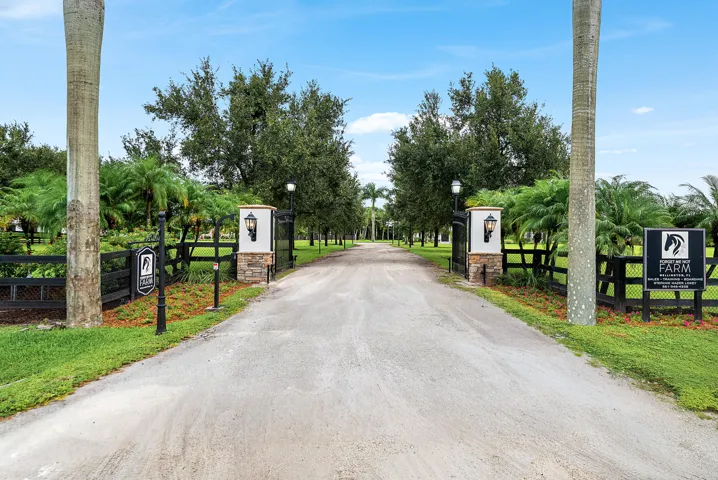 Gate