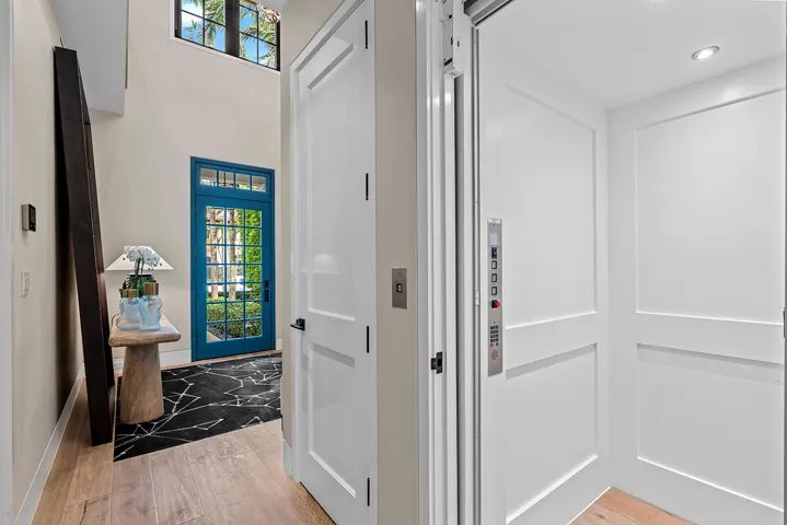 Elevator