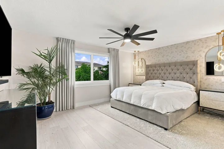 18-web-or-mls-116_Periwinkle_Dr_02260