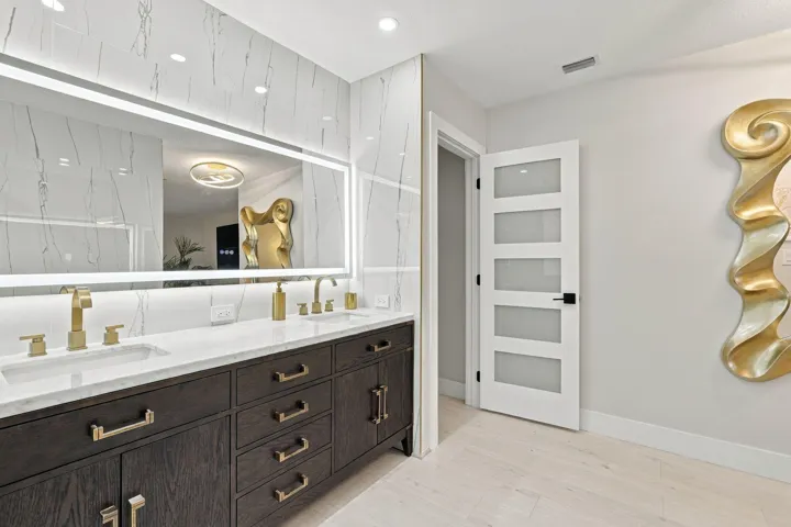 27-web-or-mls-116_Periwinkle_Dr_02269